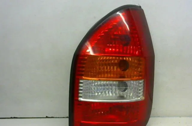 Feu arrière droit OPEL ZAFIRA occasion