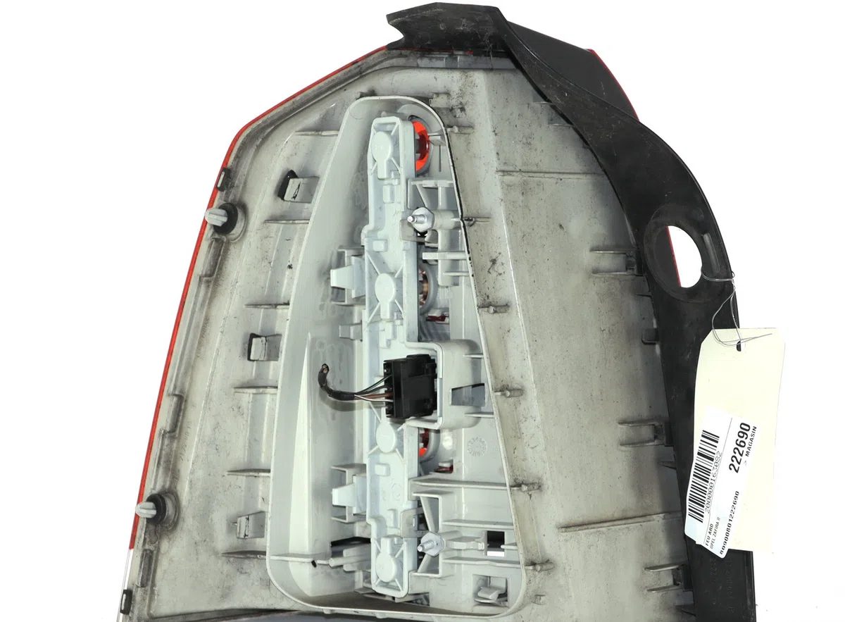 Feu arrière droit Opel ZAFIRA - ZAFIRA FAMILY B (A05) 1.7 cdti (m75) (2008-2015) occasion