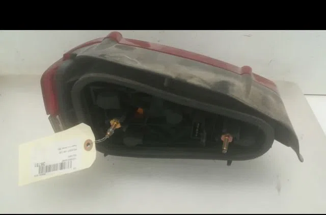 Feu arrière droit Peugeot 106 I (1A, 1C) 1.5 d (1994-1996) occasion