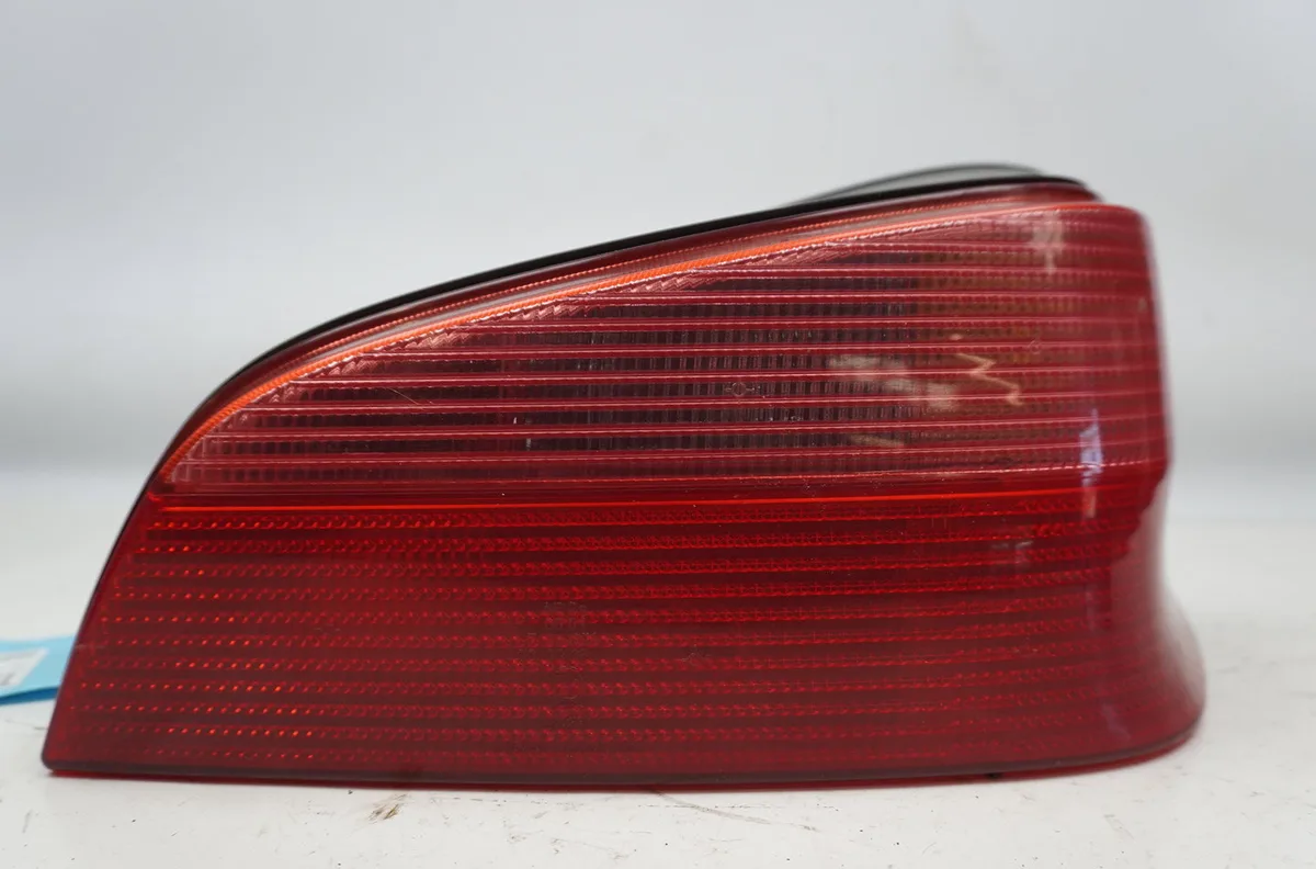 Feu arrière droit Peugeot 106 II (1A_, 1C_) 1.1 i (1996-2004) occasion