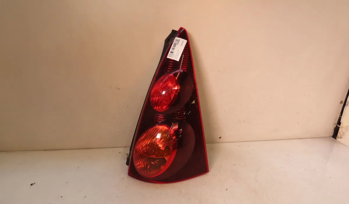 Feu arrière droit PEUGEOT 107 2014 occasion