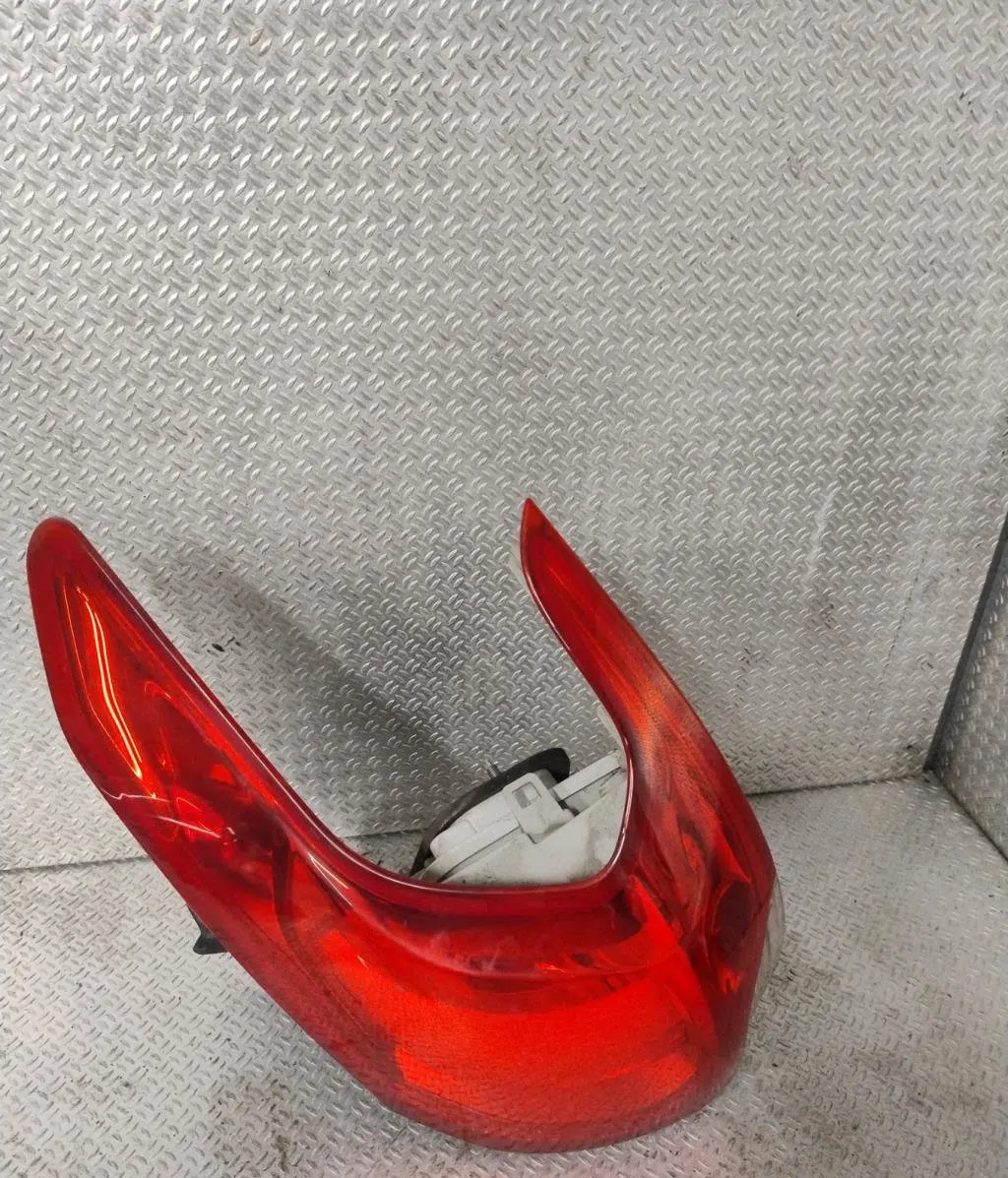 Feu arrière droit Peugeot 2008 I (CU_) 1.6 bluehdi 100 (2015) occasion