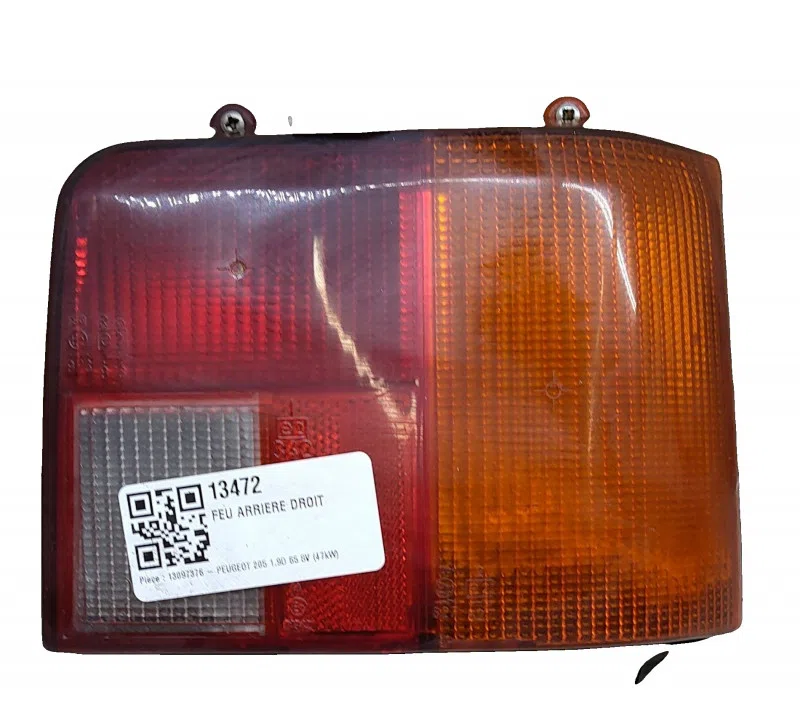 FEU ARRIERE DROIT PEUGEOT 205 6351.29