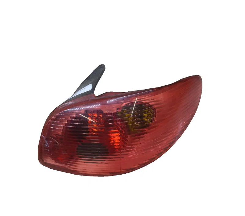 FEU ARRIERE DROIT PEUGEOT 206 00006351R9