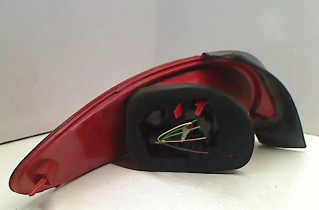 Feu arrière droit PEUGEOT 206   1.4 HDI 70ch occasion