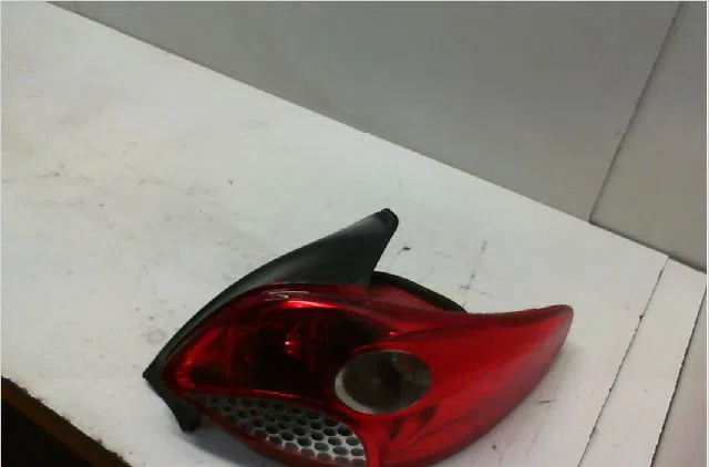 Feu arrière droit PEUGEOT 206  1.4 HDI 70ch occasion