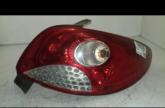 Feu arrière droit Peugeot 206 (2L_, 2M_) 1.4 i (2lkfwa, 2mkfwa) (2009-2013) 3 portes occasion