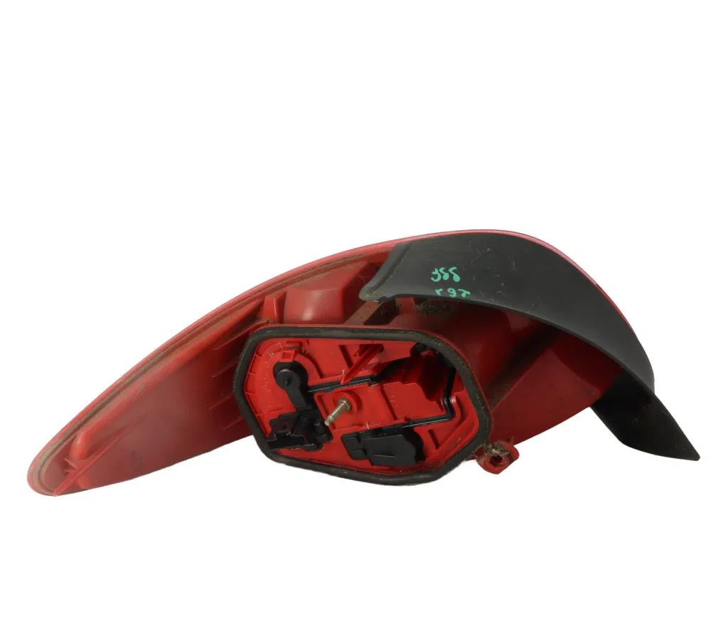 Feu arrière droit Peugeot 206 3-5 portes (2A-C) 1.1 i (1998-2007) occasion