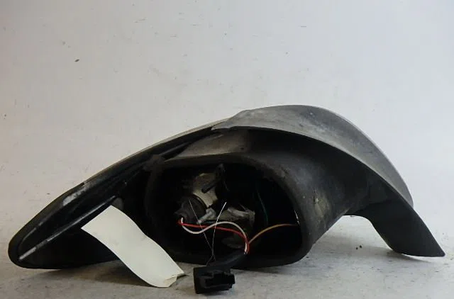Feu arrière droit Peugeot 206 3-5 portes (2A-C) 1.6 16v (2000-2009) 3 portes occasion