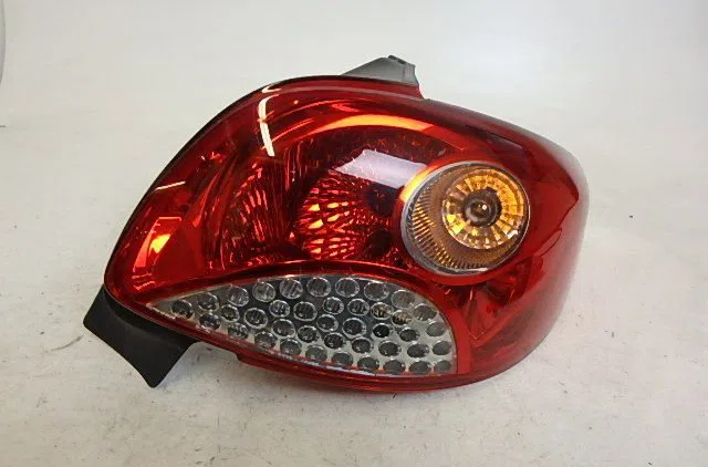 Feu arrière droit PEUGEOT 206 occasion