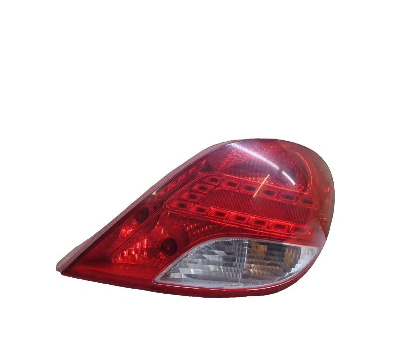 FEU ARRIERE DROIT PEUGEOT 207 00006351HQ