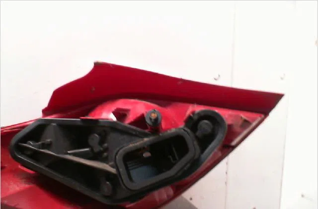 Feu arrière droit Peugeot 207-207 (WA_, WC_) 1.6 16v vti (2007-2012) 5 portes occasion