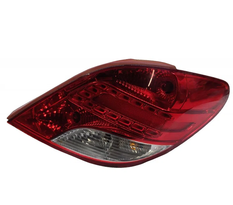 FEU ARRIERE DROIT PEUGEOT 207 968656598000