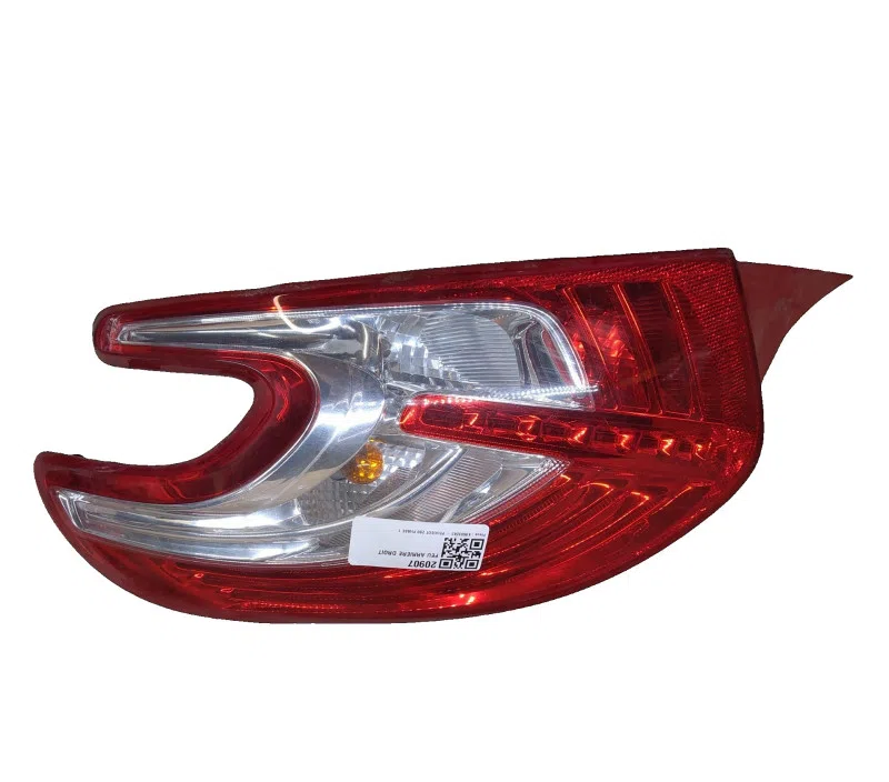 FEU ARRIERE DROIT PEUGEOT 208 9672628380