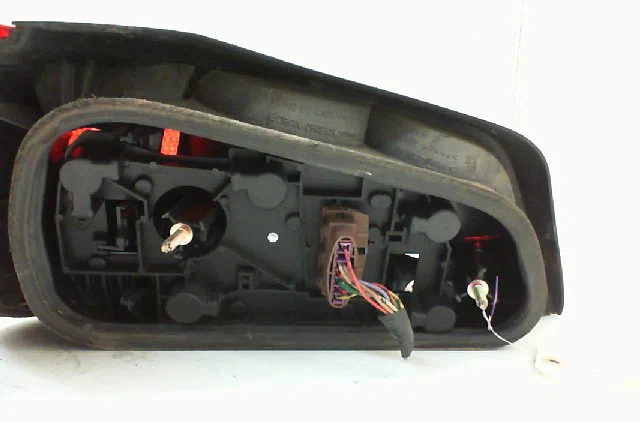 Feu arrière droit PEUGEOT 306  1.9 D occasion
