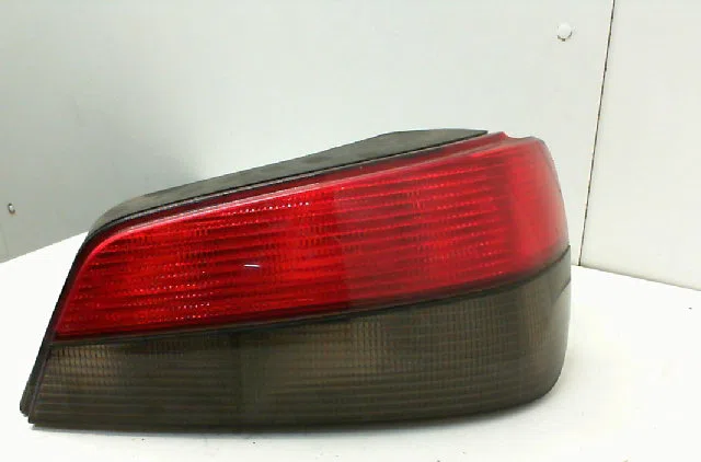 Feu arrière droit PEUGEOT 306  1.9 D occasion