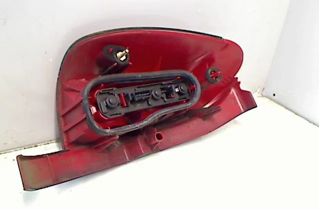 Feu arrière droit PEUGEOT 306  1.9 TD 90ch occasion