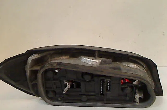 Feu arrière droit PEUGEOT 306 1997 occasion