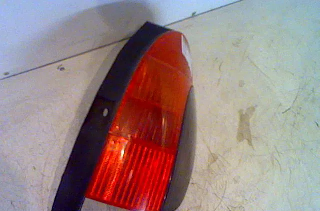 Feu arrière droit PEUGEOT 306 2000 occasion