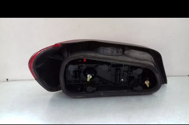 Feu arrière droit Peugeot 306 3-5 portes (7A, 7C, N3, N5) 1.4 (1993-2001) 5 portes occasion
