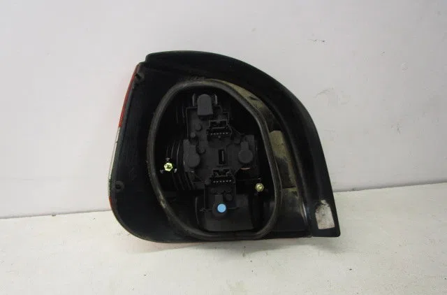 Feu arrière droit Peugeot 306 3-5 portes (7A, 7C, N3, N5) 1.9 d (1994-2001) occasion