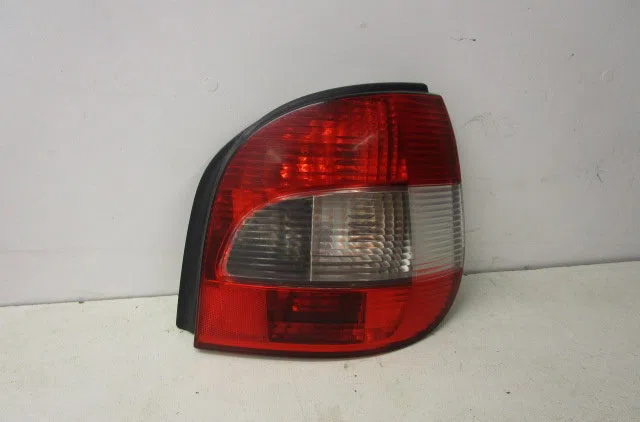 Feu arrière droit Peugeot 306 3-5 portes (7A, 7C, N3, N5) 1.9 d (1994-2001) occasion