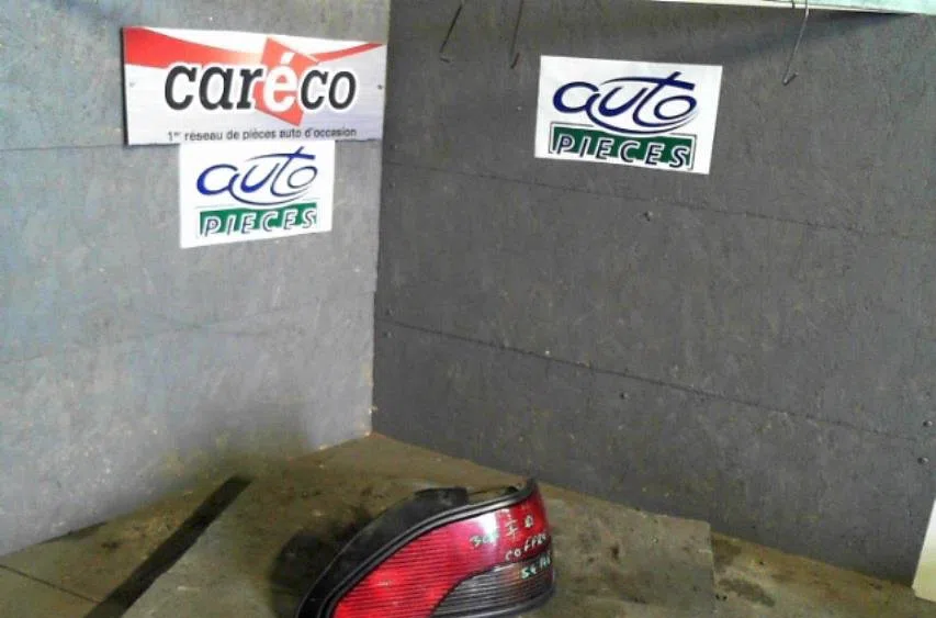 Feu arrière droit PEUGEOT 306  306 PHASE 1 occasion