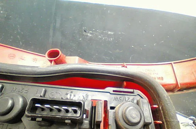 Feu arrière droit Peugeot 306 Break (7E, N3, N5) 2.0 hdi 90 (1999-2002) occasion