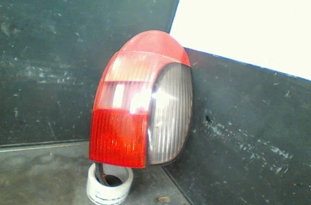 Feu arrière droit Peugeot 306 Break (7E, N3, N5) 2.0 hdi 90 (1999-2002) occasion