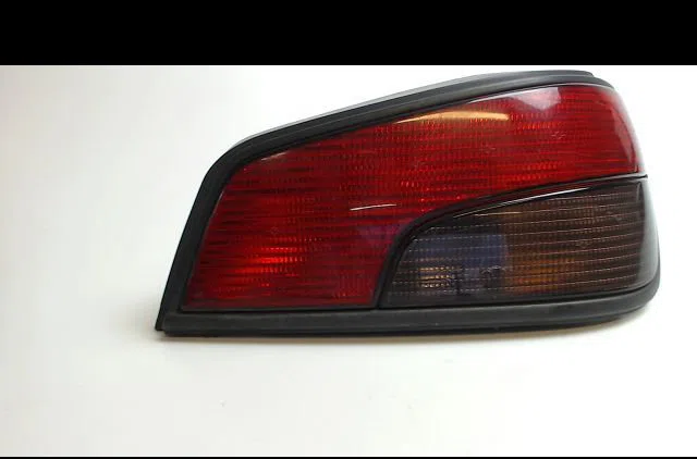 Feu arrière droit PEUGEOT 306 occasion