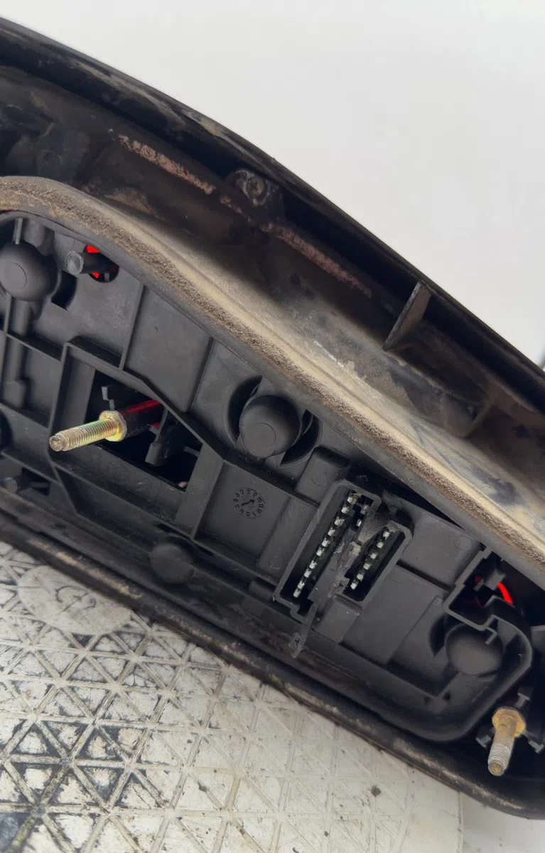 Feu arrière droit PEUGEOT 306 occasion