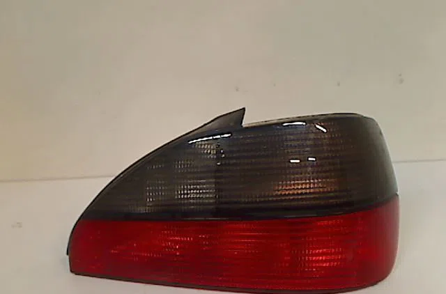 Feu arrière droit PEUGEOT 306 occasion
