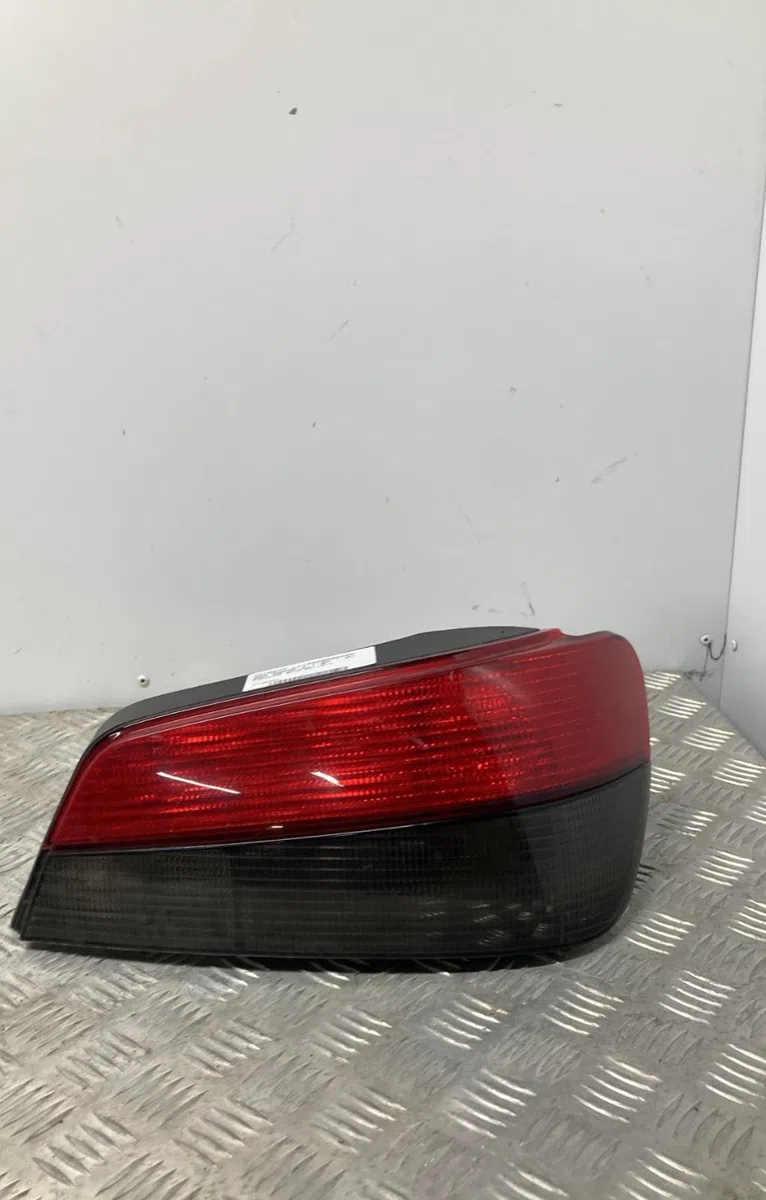 Feu arrière droit PEUGEOT 306 PHASE 2 occasion