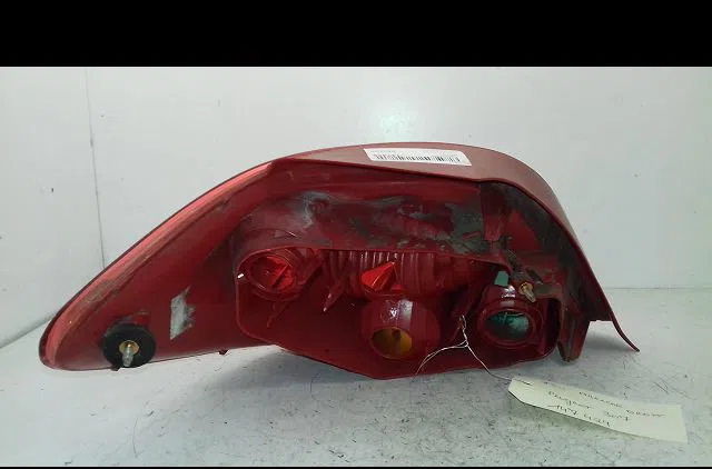 Feu arrière droit Peugeot 307 (3A-C) 2.0 hdi 90 (2000-2007) 5 portes occasion