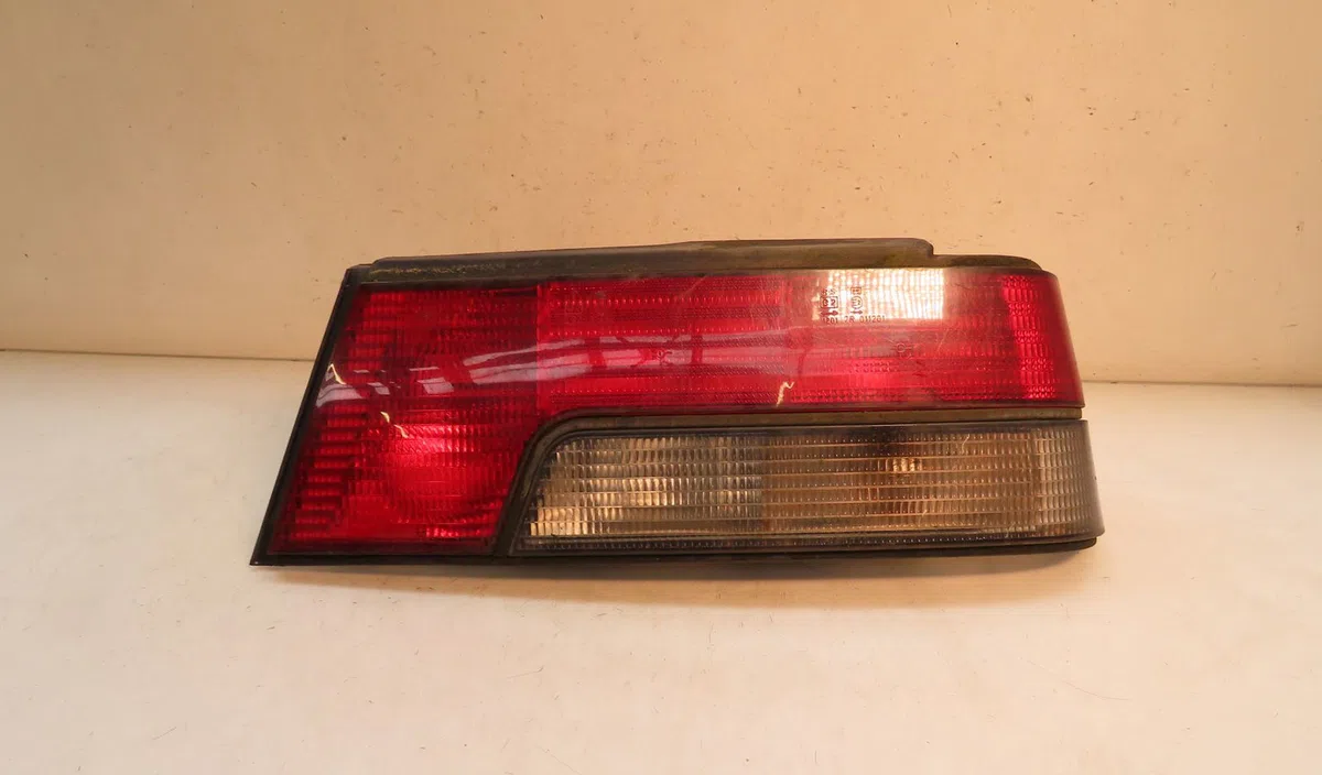Feu arrière droit PEUGEOT 405 1991 occasion