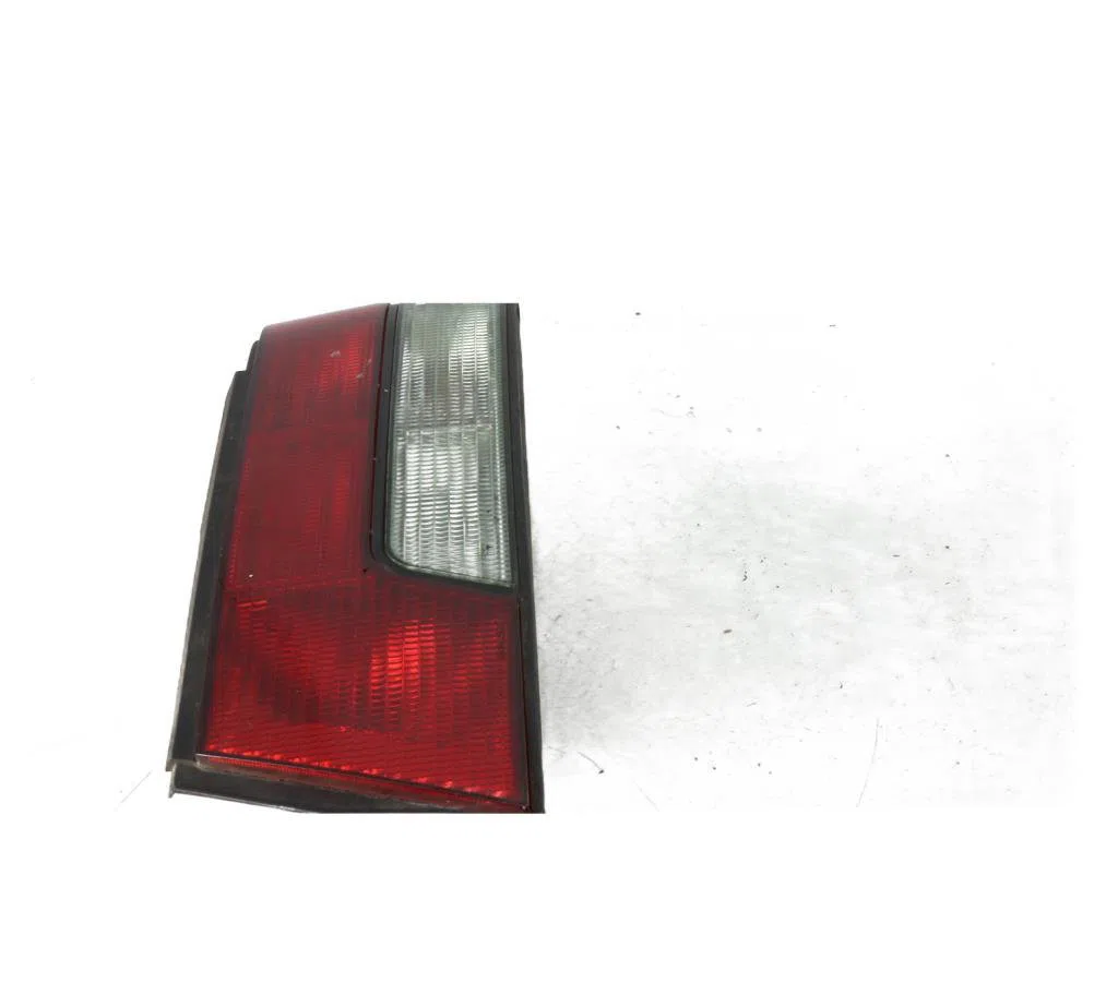 Feu arrière droit Peugeot 405 I (15B) 1.9 diesel (1988-1992) occasion
