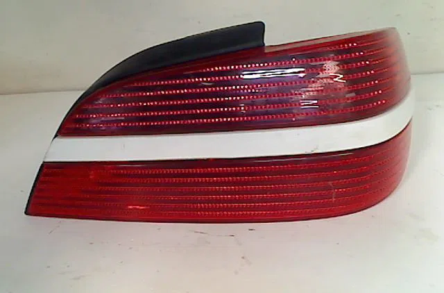 Feu arrière droit PEUGEOT 406 2000 occasion