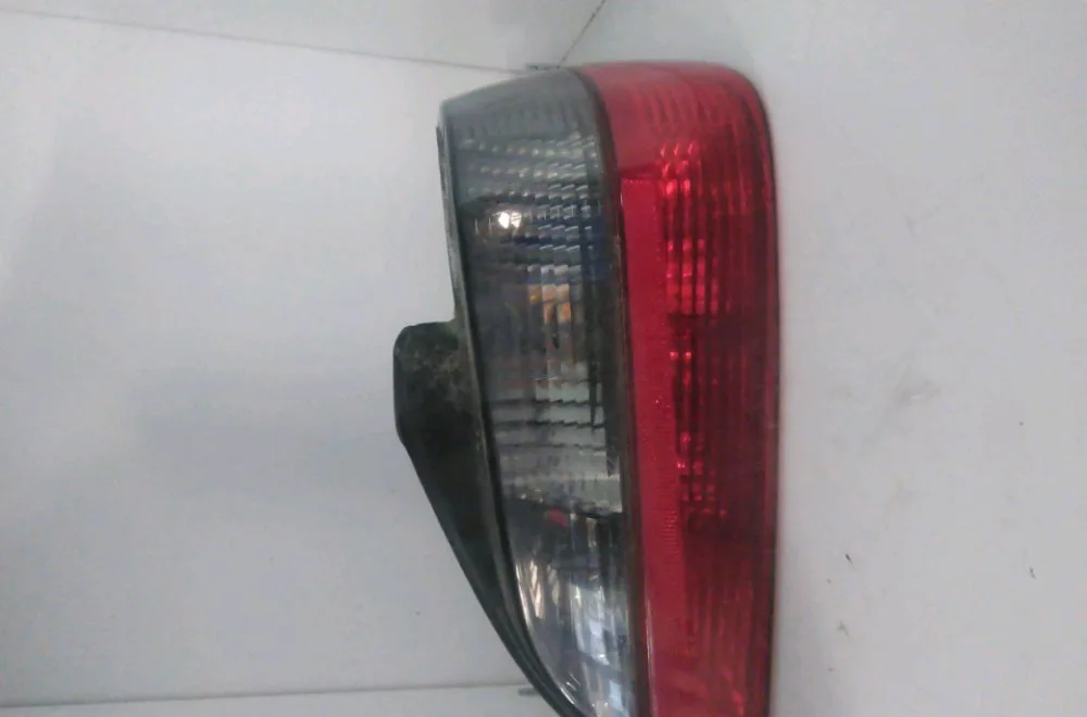 Feu arrière droit Peugeot 406 (8B) 2.0 16v (2000-2004) occasion