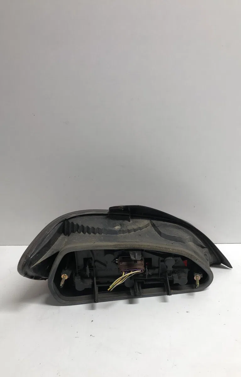 Feu arrière droit Peugeot 406 (8B) 2.1 td 12v (1996-2004) occasion