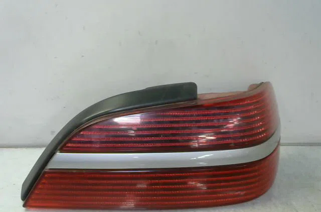 Feu arrière droit Peugeot 406 (8B) 2.2 hdi (2000-2004) occasion
