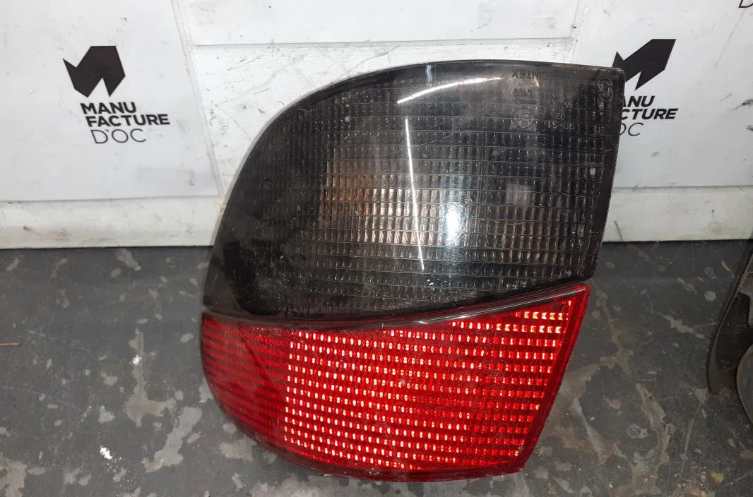 Feu arrière droit Peugeot 406 Break (8E-F) 1.9 td (1996-2004) occasion