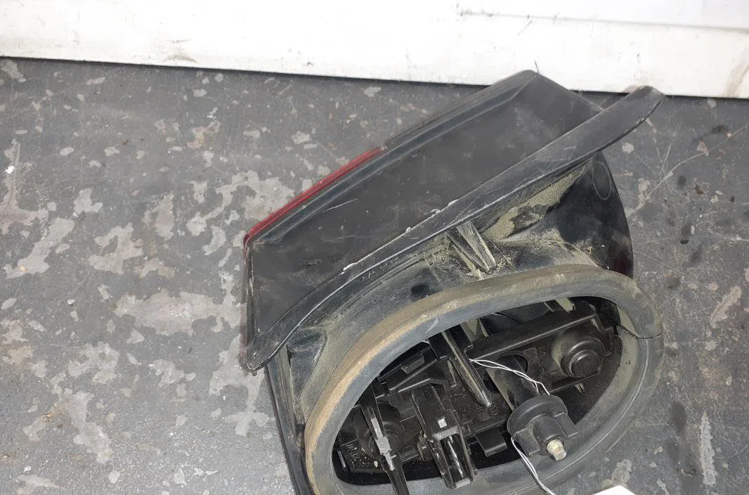 Feu arrière droit Peugeot 406 Break (8E-F) 2.1 td 12v (1996-2004) occasion