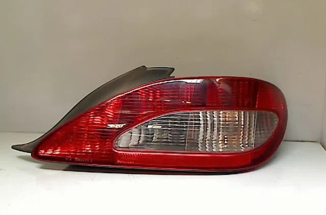 Feu arrière droit PEUGEOT 406 COUPE  2.0i 134ch occasion