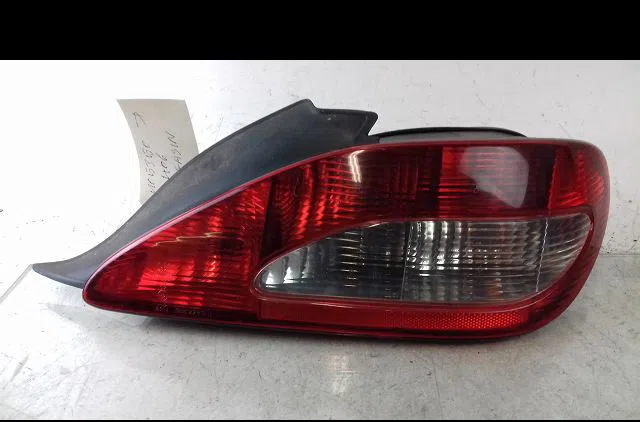 Feu arrière droit Peugeot 406 Coupé (8C) 2.0 16v (1997-2004) occasion