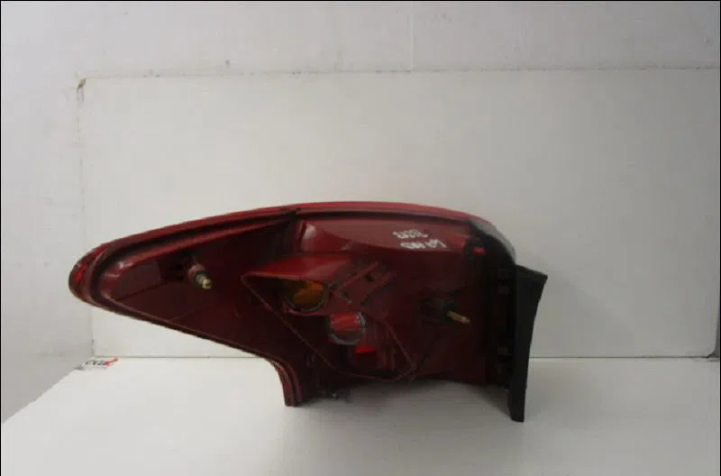 Feu arrière droit PEUGEOT 407  2.0 HDI 136ch occasion