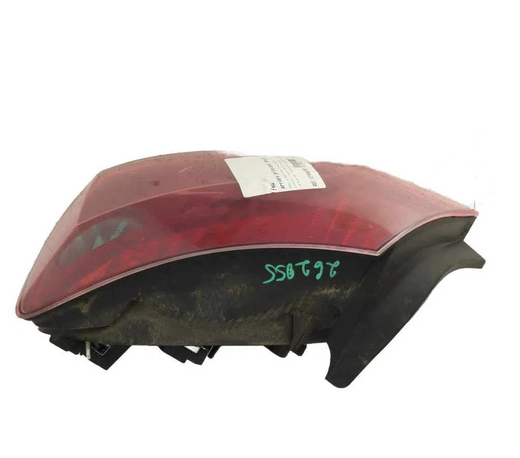 Feu arrière droit Peugeot 407 (6D_) 2.0 hdi 135 (6drhrh, 6drhre, 6drhrg, 6drhrj) (2004-2010) 4 portes occasion