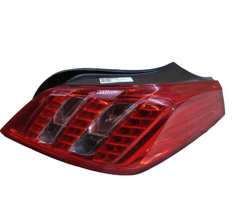 FEU ARRIERE DROIT PEUGEOT 508 9686293680A