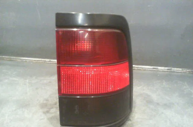 Feu arrière droit Peugeot 806 (221) 1.9 td (1995-2002) occasion