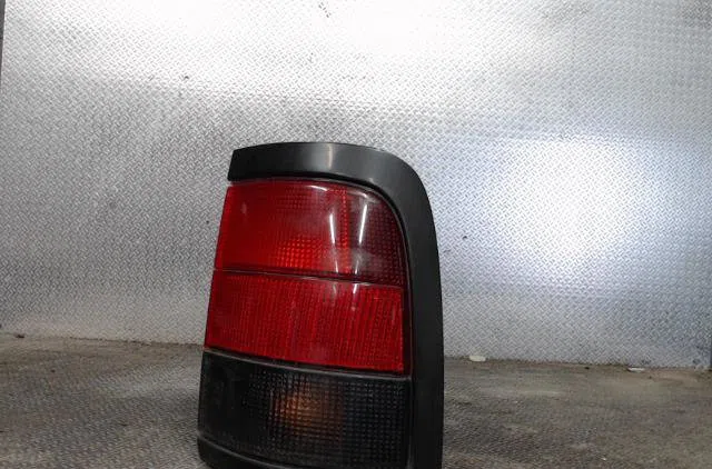 Feu arrière droit PEUGEOT 806  806 PHASE 2 occasion