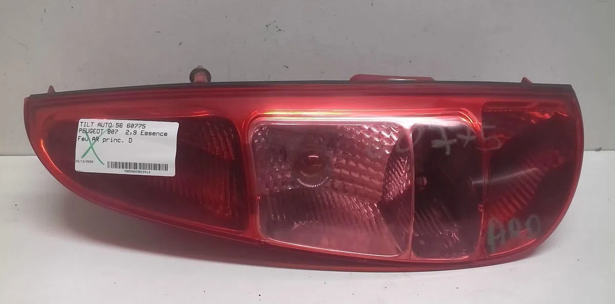 Feu arrière droit Peugeot 807 (EB_) 3.0 v6 (2002) occasion